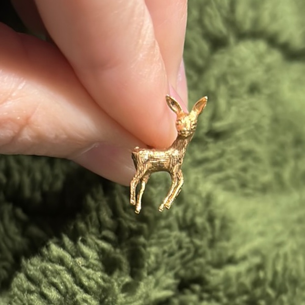 14k Gold Deer Pin